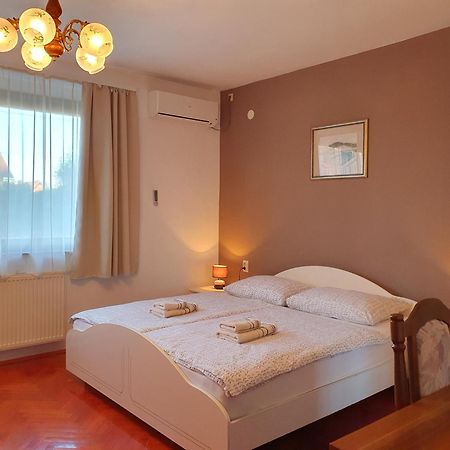Guesthouse Vila Слунь Екстер'єр фото