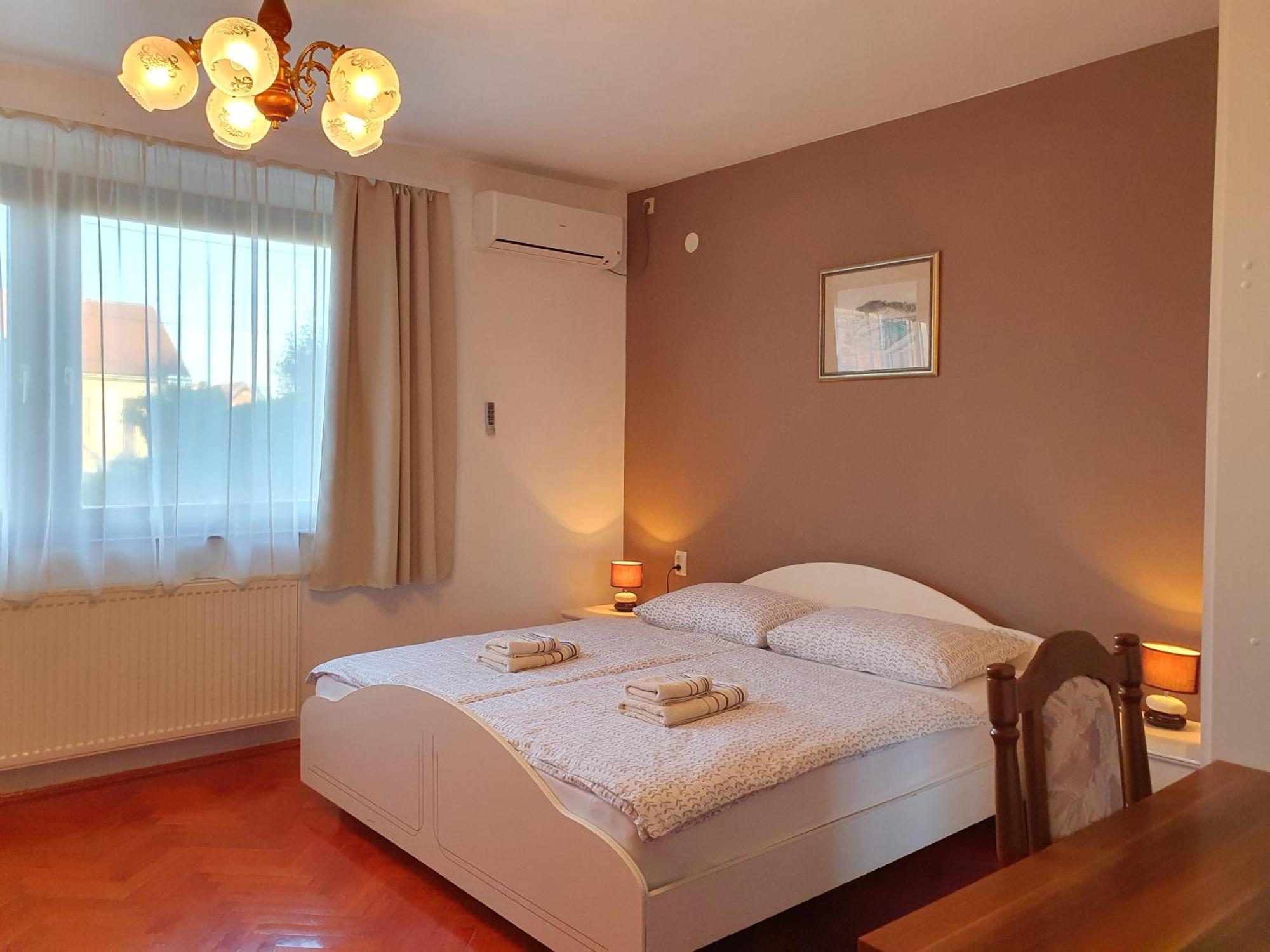 Guesthouse Vila Слунь Екстер'єр фото