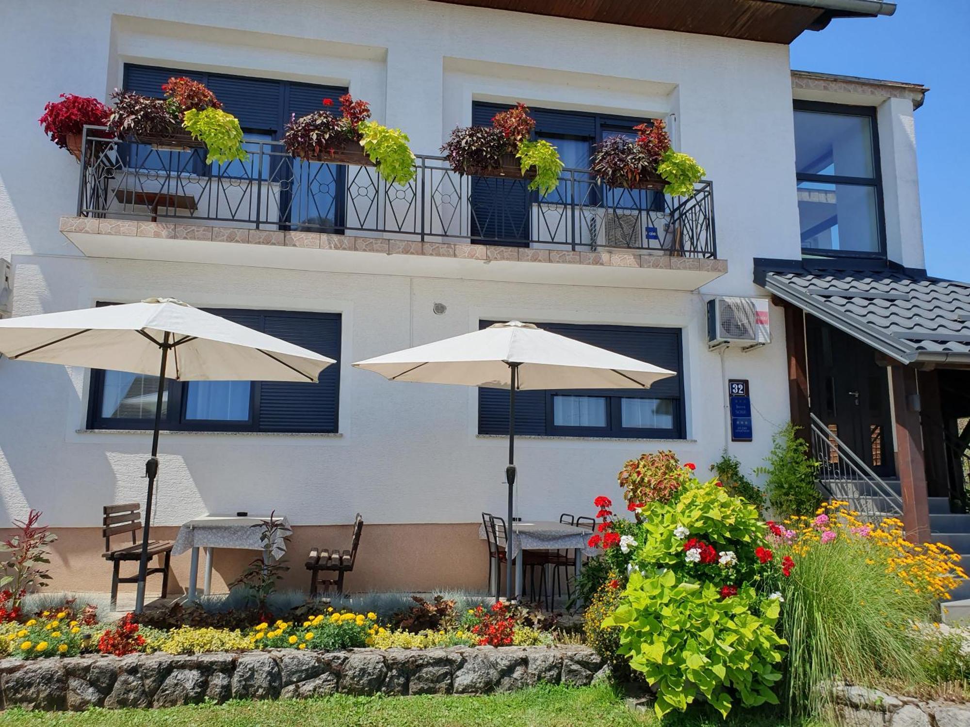 Guesthouse Vila Слунь Екстер'єр фото